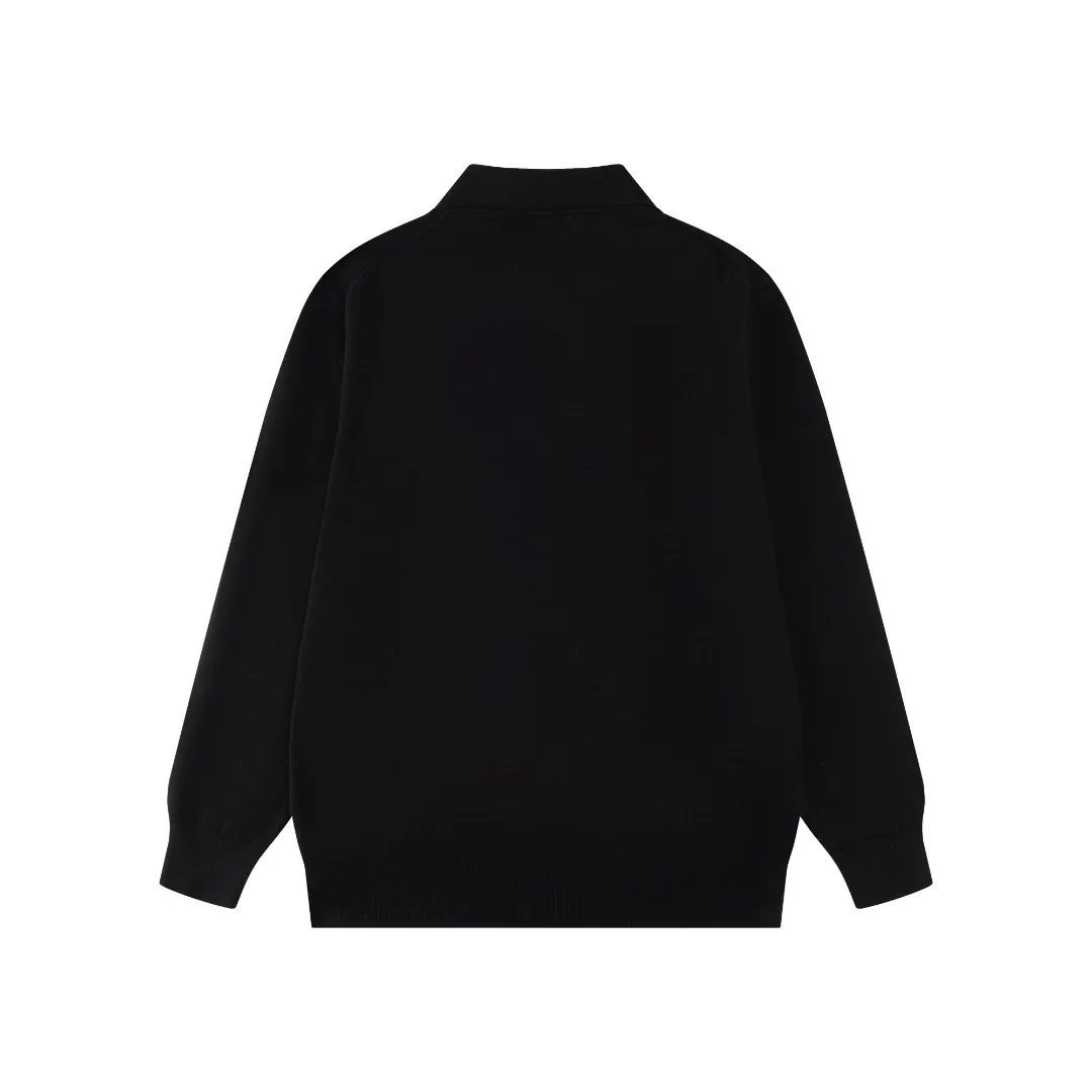 P216 #R81 Ralph Lauren knitted pony embroidered lapel polo shirt three-button pullover open chest long-sleeved sweater Official website synchronization Same style for men and women Sizes: S-XL Color: White Blue Gray Dark Gray Khaki Military Green Navy White Label Navy Blue Red Label Black Red Label Black White Label Pink Classic cotton yarn 100% white cotton High-quality goods Classic styles have always been popular! The workmanship details are very good! The simple lapel polo pullover sweater is always the standard, with classic brand embroidery on the chest! All major stars have the same style! Best for couples. High quality goods! Xinjiang cotton micro-elastic and smooth fabric has excellent quality. Pure cotton is soft and skin-friendly. Size: S M L
